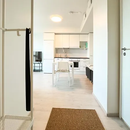New Studio - Next To Vuosaari Metro And Mall, Self Check-in Appartement